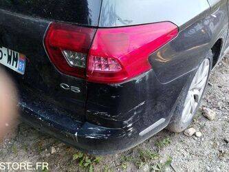 2011-citroen-c5-1413450-45325344