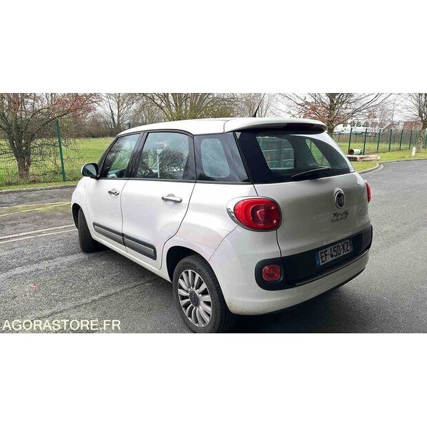 2016 Fiat 500-45325404