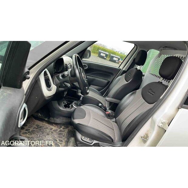 2016 Fiat 500-45325415