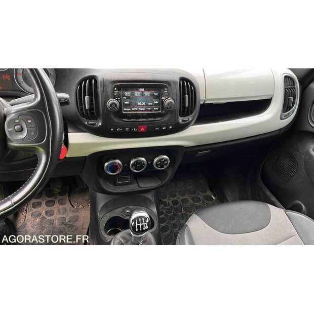 2016 Fiat 500-45325416