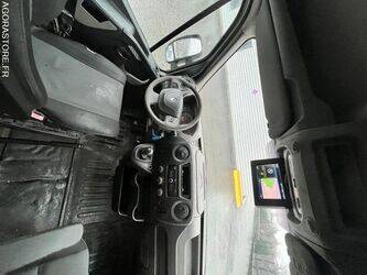 2017-renault-master-1413458-45325446