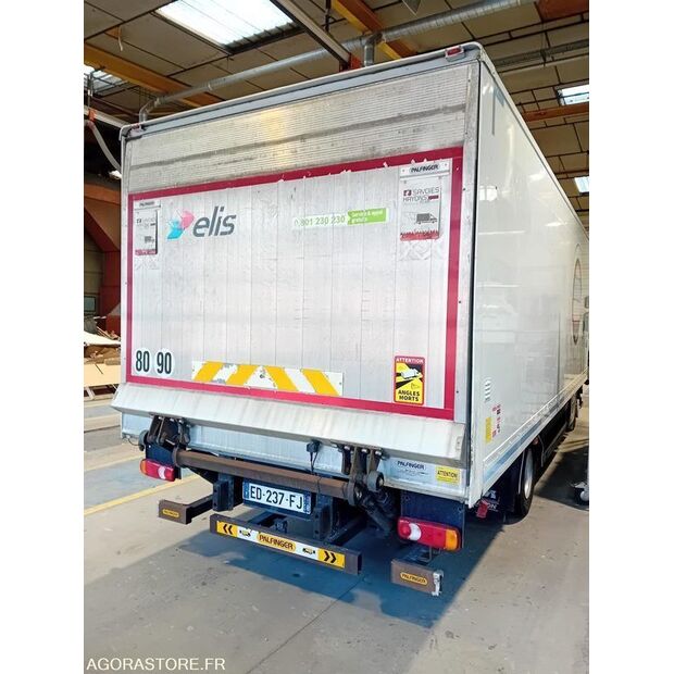 2016 رينو D-45325458