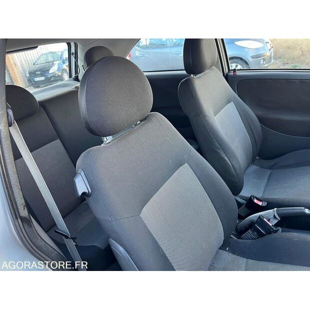 2006 Opel CORSA-45325474