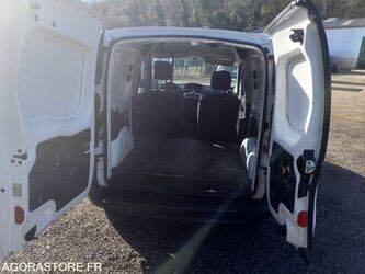 2011-renault-kangoo-1413465-45325499