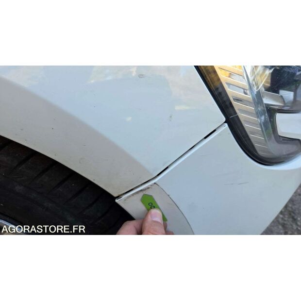 2020 Renault Clio-45325618