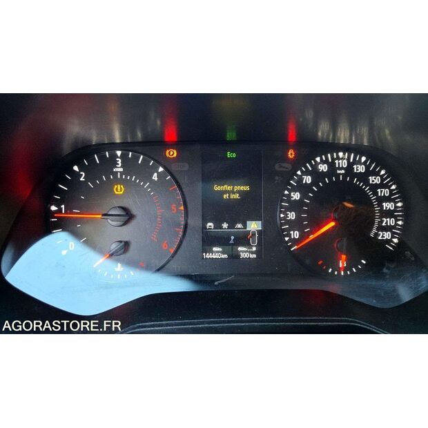 2020 Renault Clio-45325636