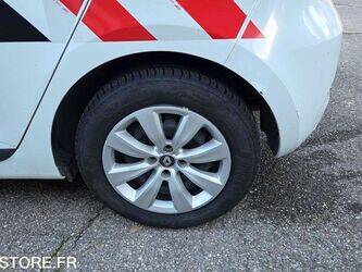 2020-renault-clio-1413200-45325677