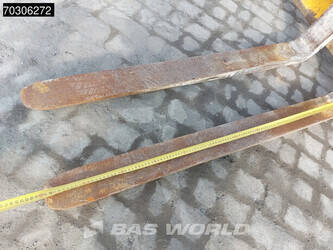 2019-jcb-540-140-1413335-45325937