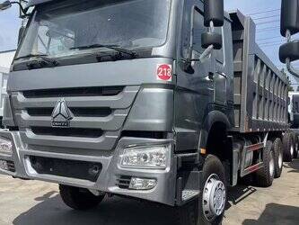 صورة ل شاحنات قلابة 2024 هوو 371