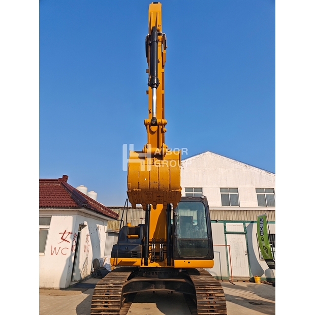 2024 Caterpillar 320D2L-45326285