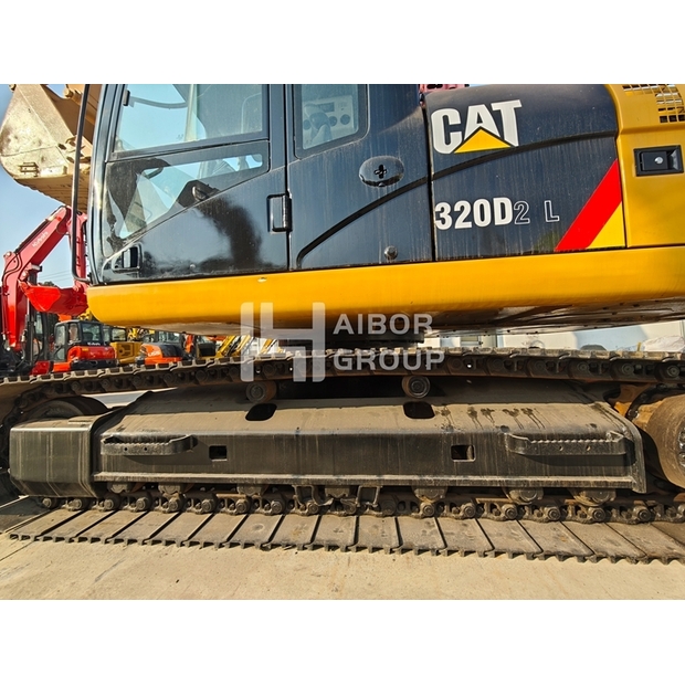 2024 Caterpillar 320D2L-45326288