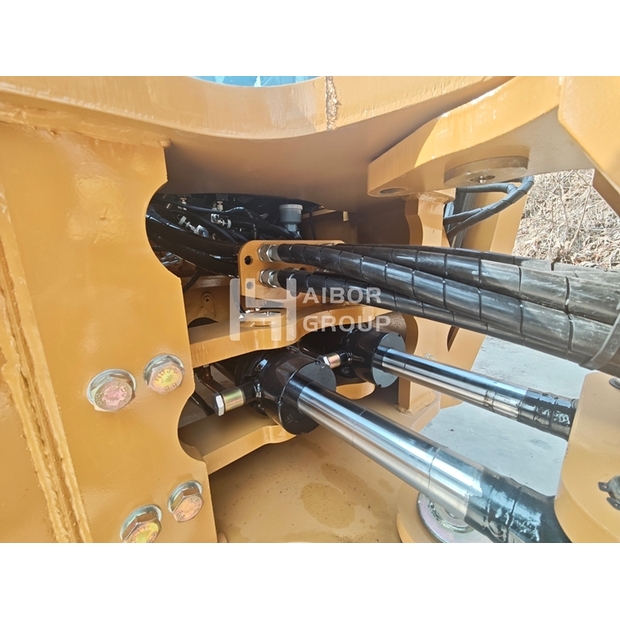 2024 Caterpillar 420F-45326310