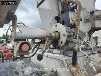 2015-schwing-stetter-71-320-ac2-45327264