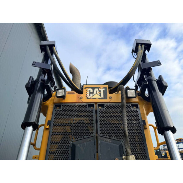 2017 Caterpillar D6T-XW-45327952