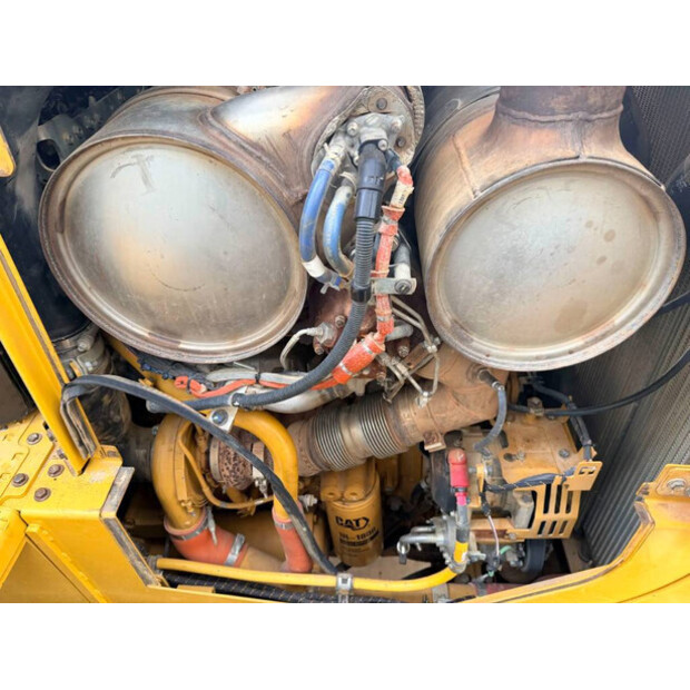 2017 Caterpillar D6T-XW-45327954
