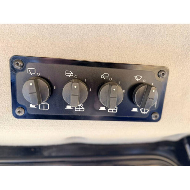 2017 Caterpillar D6T-XW-45327963