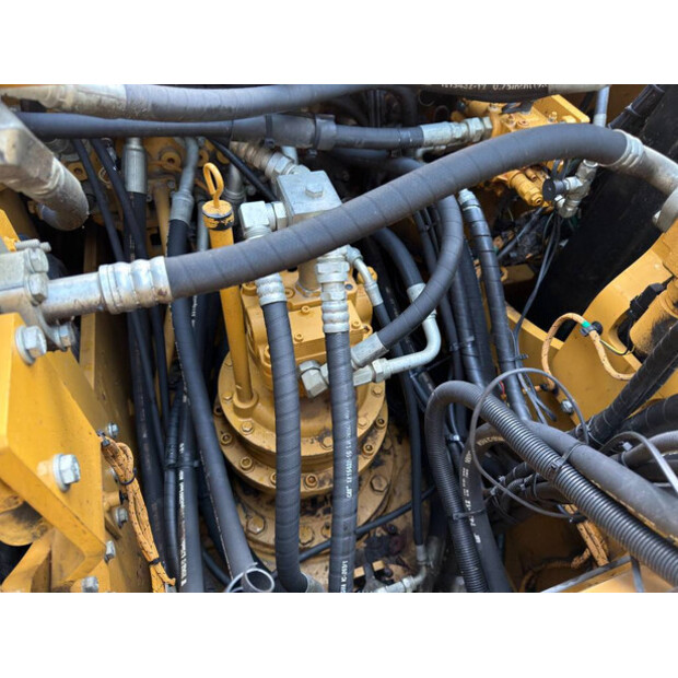 2019 Caterpillar 323-45328605