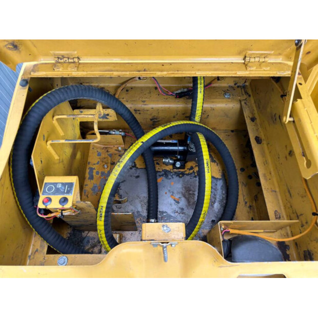 2011 Caterpillar 323DL-45328662