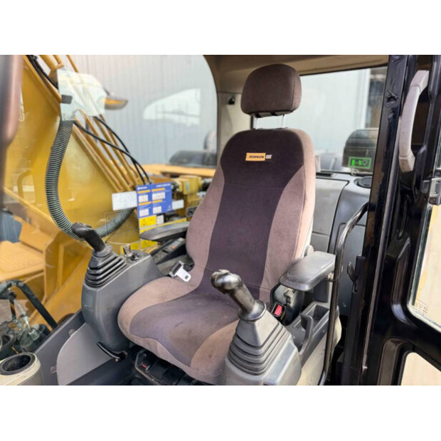 2011 Caterpillar 323DL-45328680
