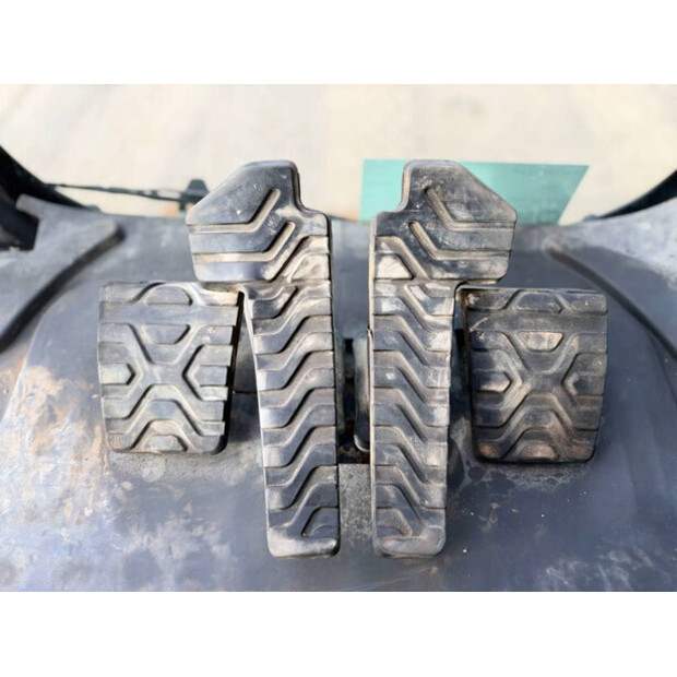 2011 Caterpillar 323DL-45328682