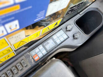 2011-caterpillar-323dl-1413586-45328689