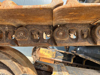 2017-caterpillar-352f-1413589-45328810