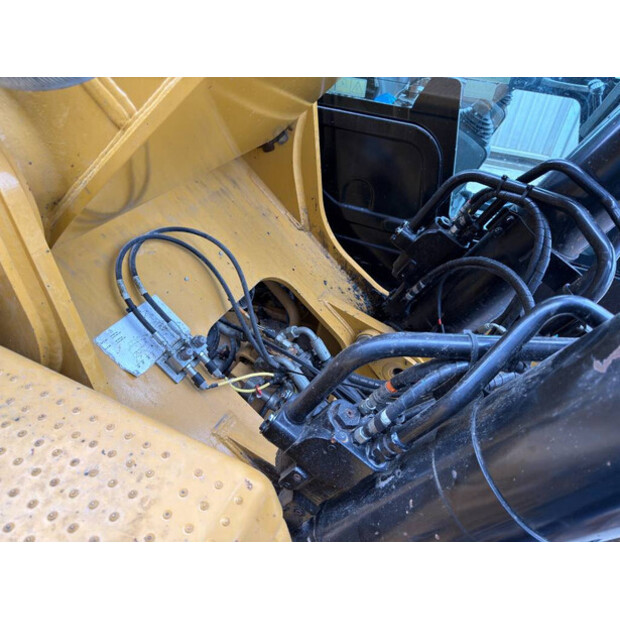 2017 Caterpillar 352F XE-45328870