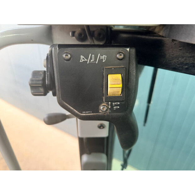 2017 كاتربيلر 140M3-45329903