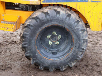 2018-thwaites-mach201-1413613-45330032