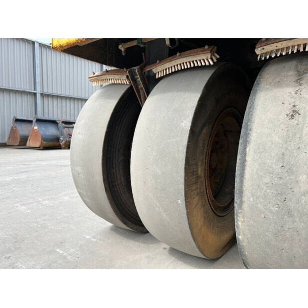 2006 BOMAG BW24R-45330181