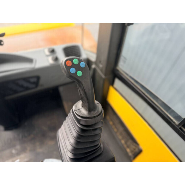 2017 BOMAG BW213D-5-45330357