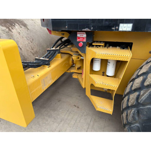 2011 كاتربيلر CS76 XT-45330472