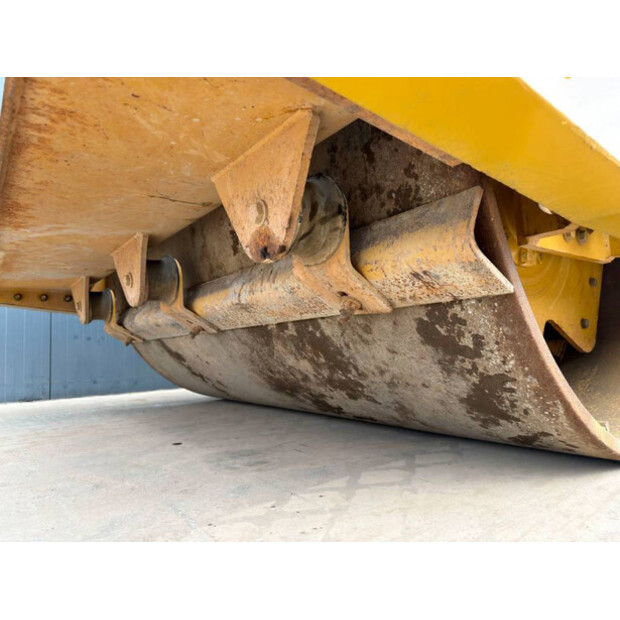 2011 كاتربيلر CS76 XT-45330476