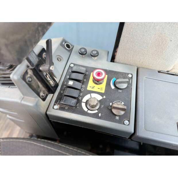 2011 كاتربيلر CS76 XT-45330490