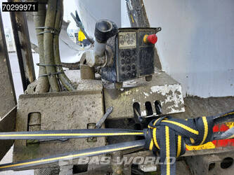 2018-mercedes-benz-arocs-3243-1413684-45331742