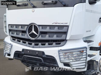 2018-mercedes-benz-arocs-3243-1413684-45331746