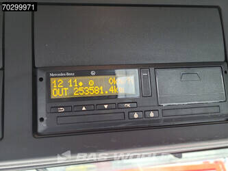 2018-mercedes-benz-arocs-3243-1413684-45331760