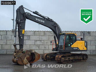 صورة ل حفارات مجنزرة 2018 فولفو EC160EL