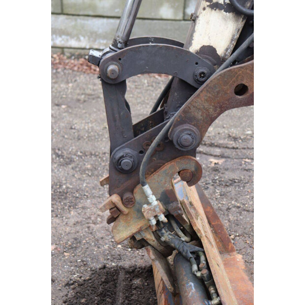 2015 بوبكات E32-45332244