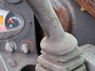 2015-bobcat-e32-45332263