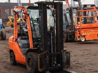 2015-toyota-52-8fdf30-45332428