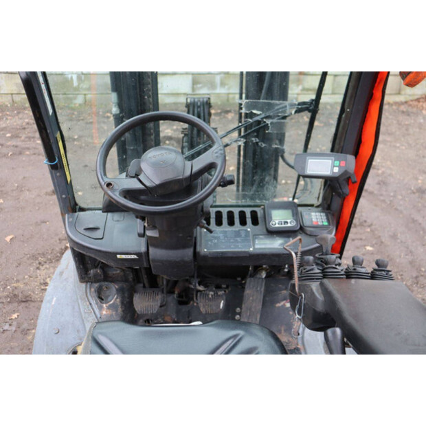 2015 Toyota 52-8FDF30-45332440