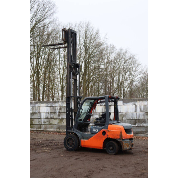 2015 Toyota 52-8FDF30-45332457