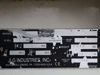 2013-jlg-m3369-1413711-45332615