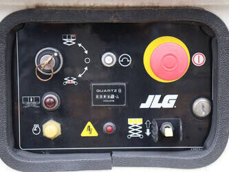 2013-jlg-m3369-1413711-45332624