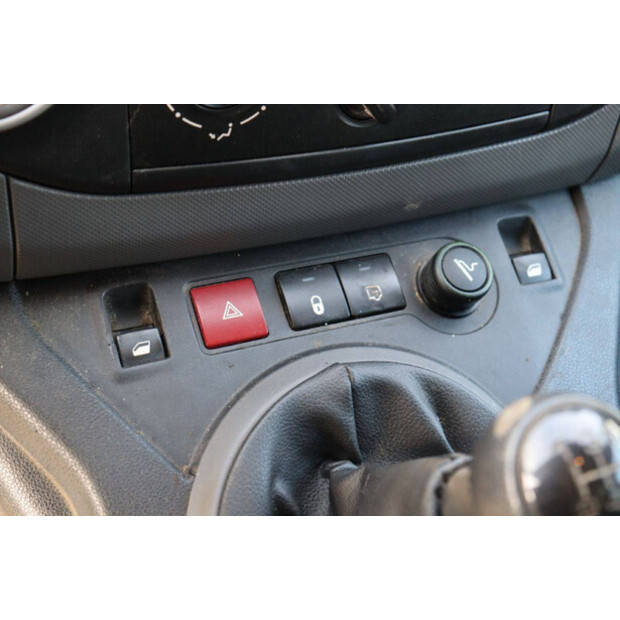 2017 Citroen BERLINGO-45332750