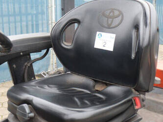 2005-toyota-7fbmf25-1413716-45332820