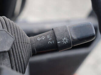 2005-toyota-7fbmf25-1413716-45332825