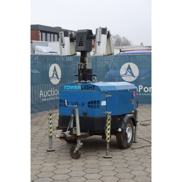 2012 Towerlight VB-9-45333121