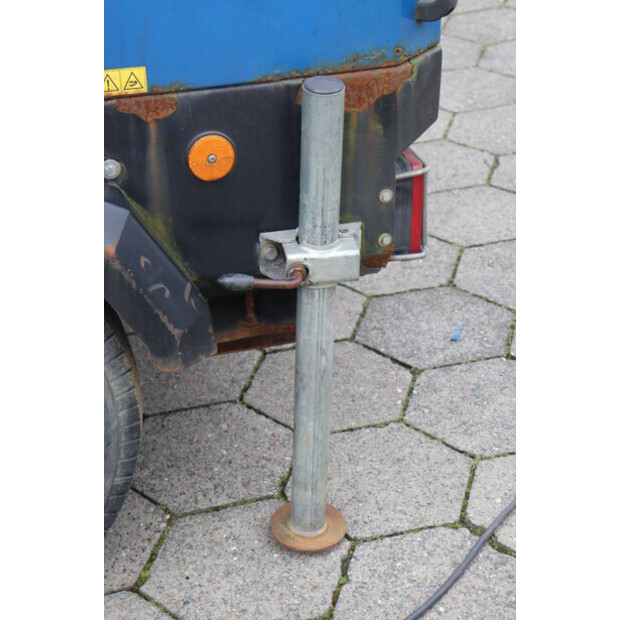 2012 Towerlight VB-9-45333127